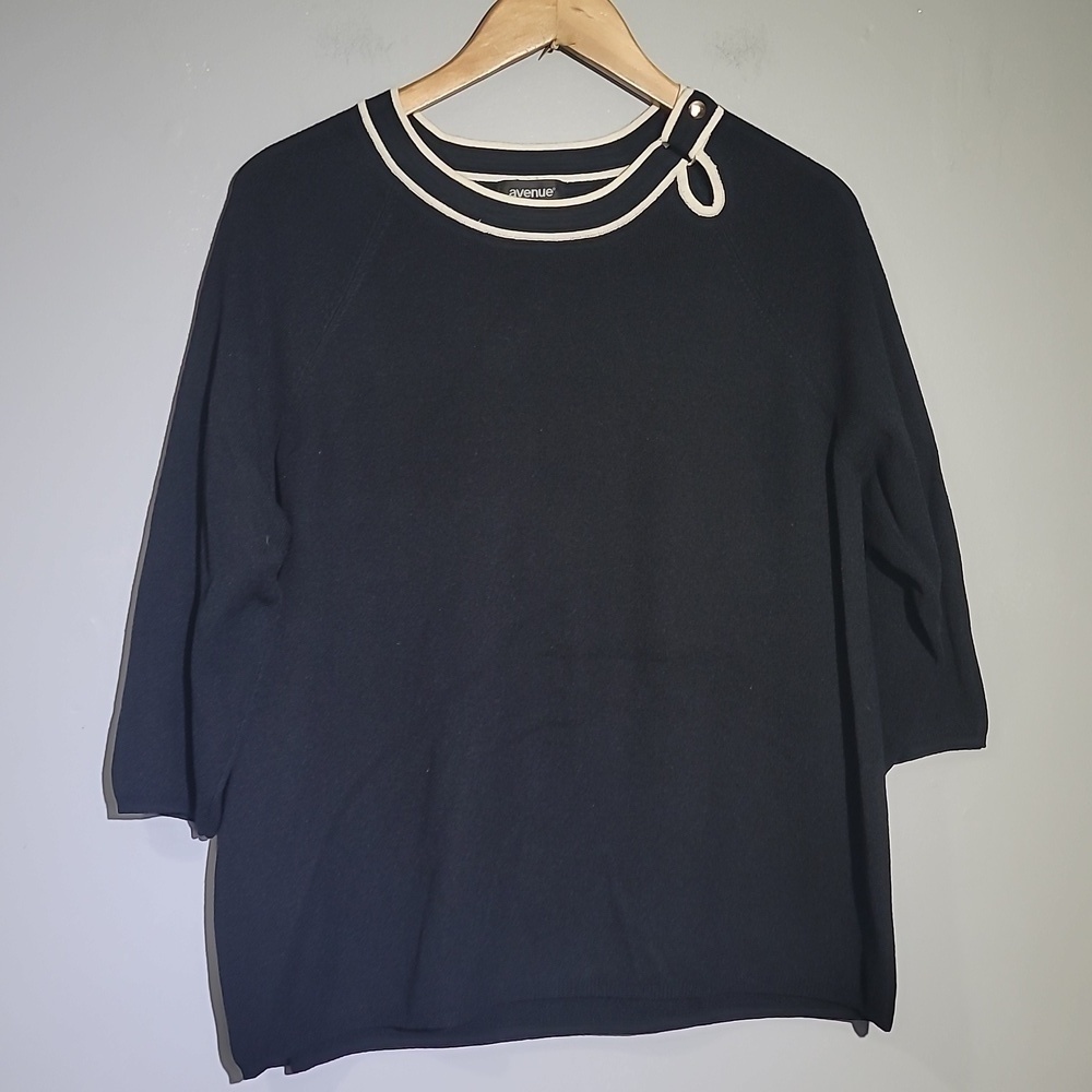 AVENUE Black Plus Size Three Quarter Sleeve Sweater